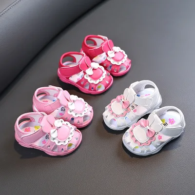 Princess Toddler Shoes for 0-3 Years Non-Slip Soft Bottom Girls Sandals with Toe-Cap Summer Outdoor Screaming Shoes for Baby