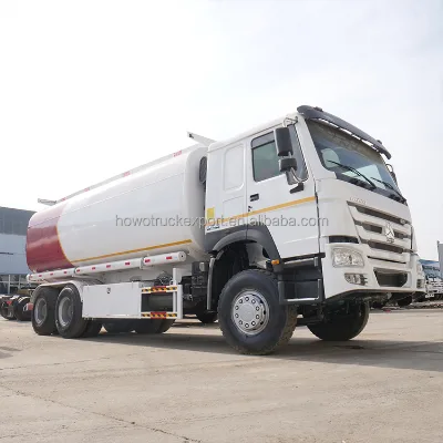 China Factory New 25000 Liters HOWO 6x4 Fuel Tanker Truck Sinotruck Water Bowser Oil Tank Truck for Concrete Truck
