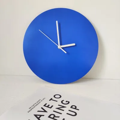 Ins Nordic Retro Home Klein Blue Clock Mute Clock Wall Decoration