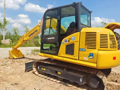 Mini Excavadora De Orugas Komatsu 70 Usada , a Precio De Mayorista