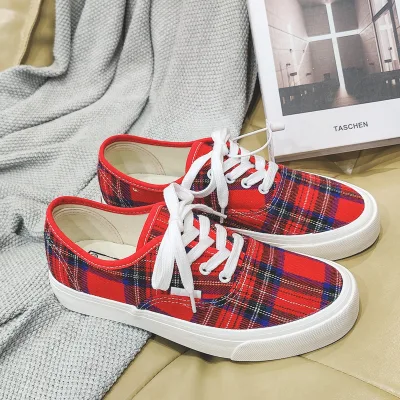 Women's Spring Niche Plaid Low-Top Canvas Shoes with Round Toe New Student Street Shot Skateboard Casual Shoes
