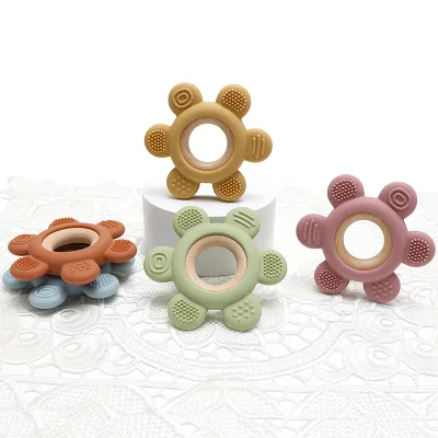 Eco-friendly Silicone Antlers and Wooden Wreath Flower Shaped Baby Teether and Rudder Ring Play Toys Baby Teether Rattle