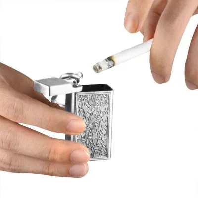 Waterproof Crush-resistant Portable Mini Ashtray; Car-mounted Dust-proof Built-in Carabiner; Metal Outdoor
