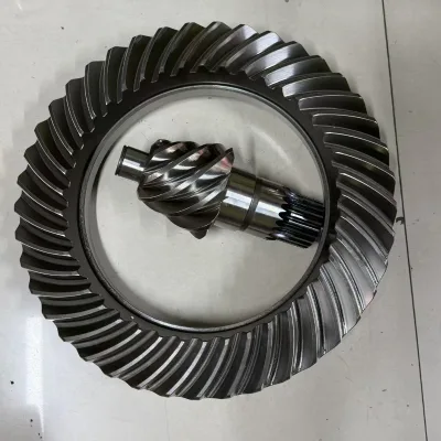 New High Quality Bus Axle Parts Master and Driven Bevel Gears 2402-01802/2403-01802/2402-02751 for Kinglong Bus ZK6896HGA