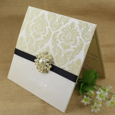 Qatar Arabic Style Wedding Invitation Flocking Card With Pearl Buckle