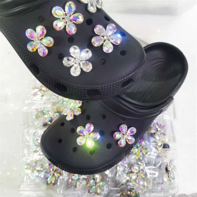 Bling Bling Metal Rhinestone Shoes Charm Accessories of Different Design Shoe Clip Decoration Buckle Accessories