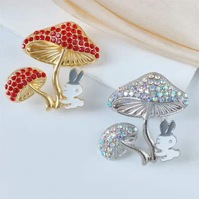 Wholesale Mushroom Rabbit Brooch Rhinestone Brooches Charm Pin Fashion Accessories Alloy Brooch for Women