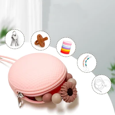 Custom BPA Free Silicone Gourd-shaped Pacifier Holder with Handle and Storage Case for 0-12 Months with Logo