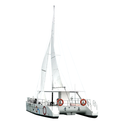 A Family-friendly Yacht