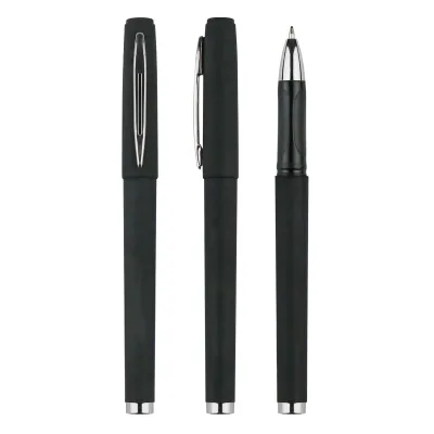 Heavy-Duty Plastic Pens for Students and Teachers 0.5mm Writing Width Anti-Slip Grip for Extended Writing Sessions