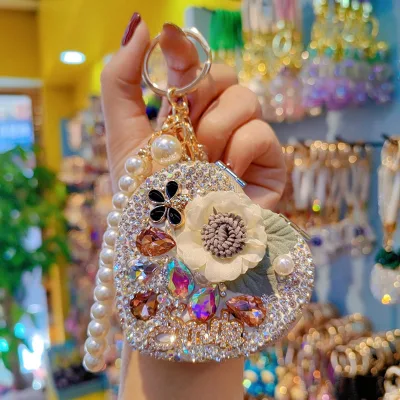 Luxury Full Rhinestone Heart Shape Mirror Keychain Floral Crystal Decor Portable Foldable Mini Makeup Mirror with Pearl Tassel