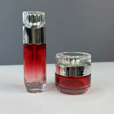 1oz 2oz 3oz 4oz Red Black Green Color Serum Lotion Bottle Glass Spray Pump Bottles 50g Cream Jar with Silver Tops Ready to Ship