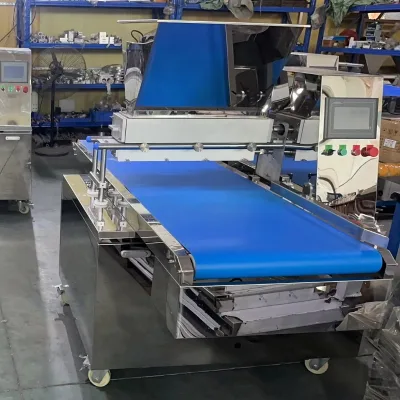 Commercial Small Fortune Macaron Biscuit Cookie Cutter Filling Cup Cake Depositor Extruder Automatic Making Machine