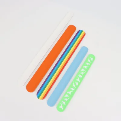 Customized 215 by 25 mm Size Soft Bendable Silicone Vibrant Assorted Colors Flexible Snap Bracelet for Summer Camp Reward