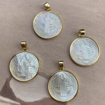 22mm Natural Shell Gold-plated Portrait Pendant for Women Religious Vintage Pendant for DIY Jewelry Accessory
