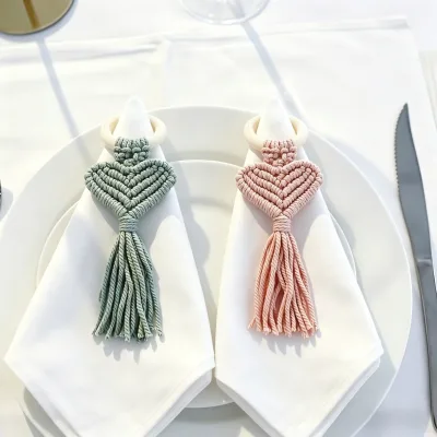 Hand-Knitted Durable Fabric Two-Tone Heart-Shaped Napkin Ring for Weddings Parties Gatherings As a Fringed Table Centerpiece