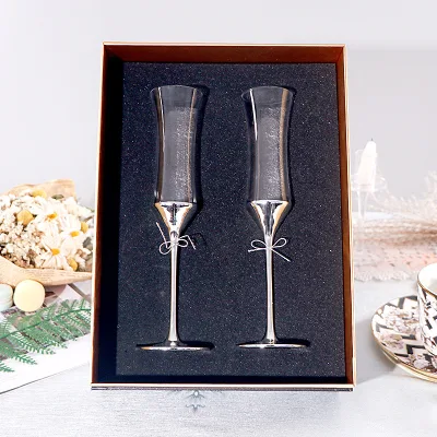 Wholesale Customised Luxury Gift and Wine Set Metal Craft Couple Champagne Flutes Glasses Set Pair With Brilliant Cut Crystals
