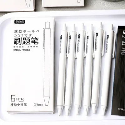Small White Plastic Gel Brush Pen 0.5mm Quick Dry High Color Value Student Examination Office Sign Pen Black Ink Boxed Packaging