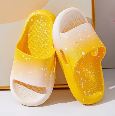 Gradient Color PVC Kids Slippers Summer Open Toe Children Slide Sandals Anti Slip Indoor Outdoor Home Slippers for Boys Girls