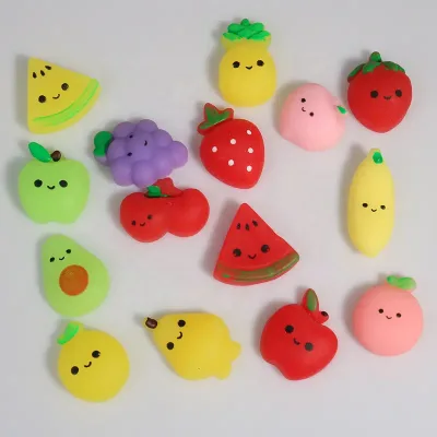 Cheap Wholesale Glory Star Cute Plastic Small Kids Toy for 32mm Capsule Stress Relief Customized Color & Shape Promotional Gift