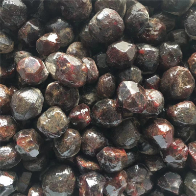 Natural Red Garnet Crystal Rough Garnet Healing Stone Raw Garnet Tumble Stone for Decoration