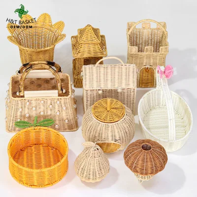 HT Customize Natural Decorative Hand Woven Rattan Storage Baskets Shelf Organizer Cute Handmade Handcrafted Gift Artwork Wicker