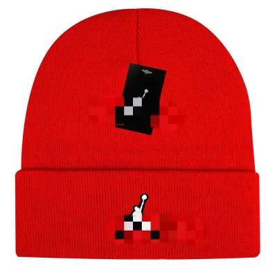 HY7 Winter High Quality Trendy Horse Versatile Common Unisex Hip-hop Street Dance Warm Windproof Knitted Hat