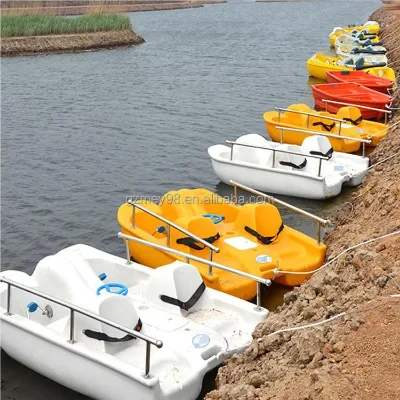 4 Person Waterplay Crafts Pedal Boat for Children and Adults PPR Plastic Boats Pedal Boat for Sale Water Park Amusement