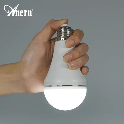 China Suppliers E27 B22 12W LED Emergency Light Rechargeable Bulb