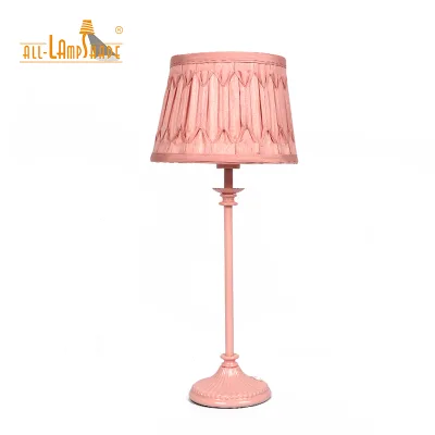 High Quality and Romantic Pleated Fabric Table Lamps
