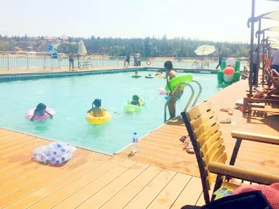 Modern WPC Outdoor Decking & Composite Flooring Waterproof Anti-Slip Durable Recyclable for Pool & Marina Use