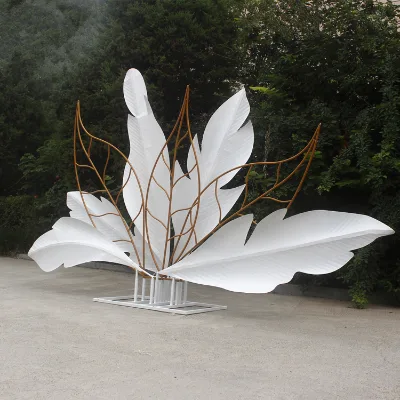 New Wedding Decoration Backdrop Wrought Iron Feather Flower Stand Screen Feather Ornaments Background Shelf Stage Props