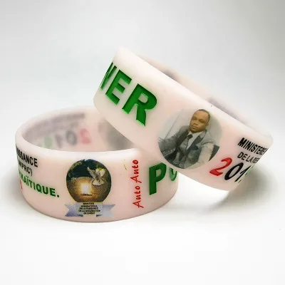 Personalized Ink Injected Print Embossed Custom Logo for Promotional Wider Silicone Wristband Rubber Bracelet Circular Strap