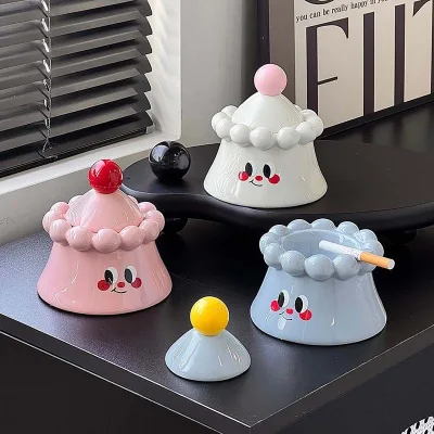 Cartoon Handmade Ceramic Ashtray with lid , Windproof indoor outdoor Ceramic Ashtray Cigarette Ash tray