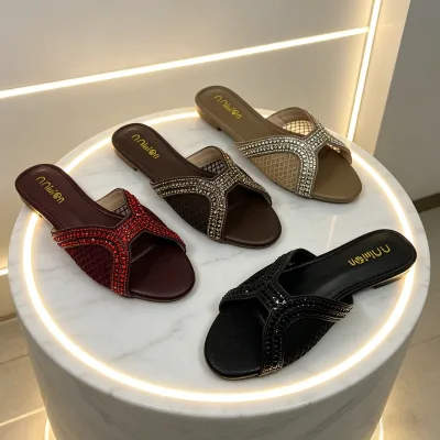 Luxury Bling Diamond Inlaid Women Flat Sandals Elegant Open Toe Rhinestone Slippers Comfortable All-match Ladies Footwear