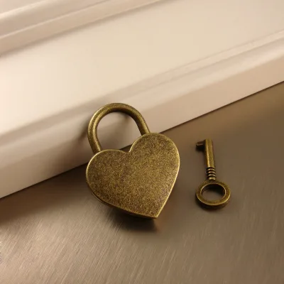 Heart Shape Padlocks Vintage Old Antique Style Mini Padlocks With Key Lock for Travel Wedding Jewelry Box Diary Book Suitcase