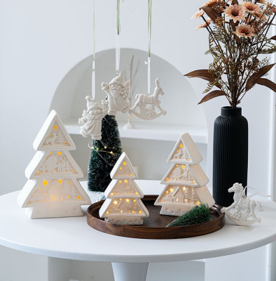 Boutique Decorative Ceramic Christmas Artwork Christmas Tree Decorated LED Christmas Tree
