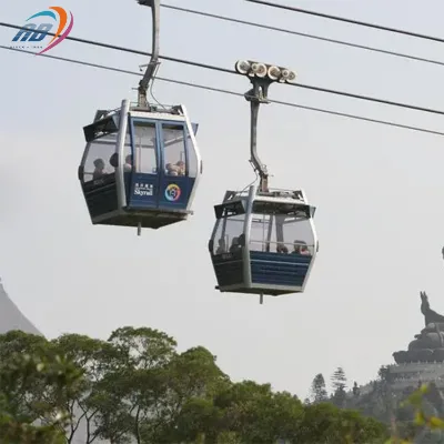 Cable Car with Six Seats for Six Skiers Cabin Carry Snowboard Ropeway in Ski Resort