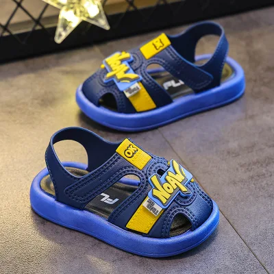 Wholesale Unisex Summer Casual Beach Shoes Outdoor Anti-slip Soft Bottom Breathable Lightweight Waterproof Buckle Strap Closure