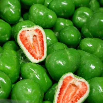 Lime Flavor Coated Freeze Dried Strawberry Wholesale Crispy FD Fruit Snack OEM Private Label  Low Sugar