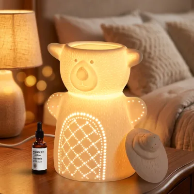 Ceramic Cute Bear Shape Electric Aromatic Fragrance Oil Warmer Scented Candle Holder Custom Small Size Wax Heat Lamps Burner