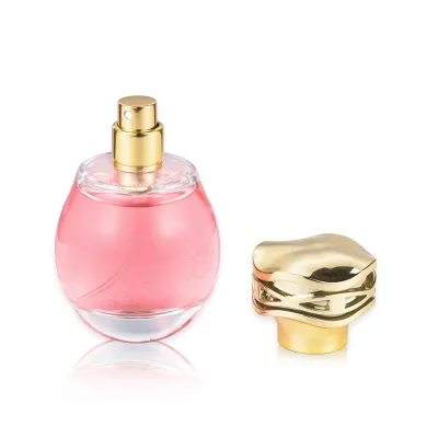 New Luxury 30ml 50ml 100ml Custom Color square Glass Perfume Bottle with Black Wooden Cap Spray Bottle