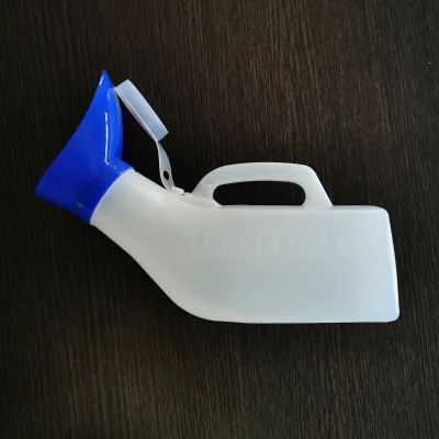 Plastic Unisex Urinal for Male and Female Smooth Leakproof High Transparent Material