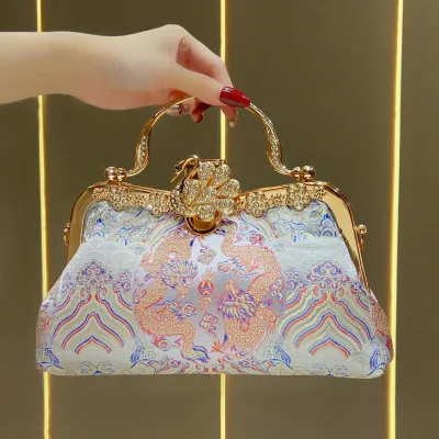 New Chinese Stylish Dragon Embroidery Women Evening Bag Wedding Swan Lock Cheongsam Handbags Diamond Frame Dinner Clutch Purse