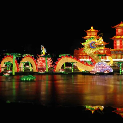 Large-Scale Interactive Light Sculptures Christmas Easter Valentine's Day Lantern Art Displays for Exhibitions & Museums