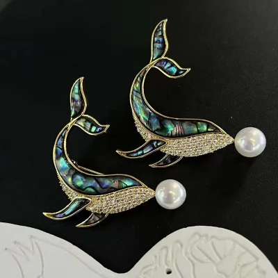 Natural Abalone Shell Inlaid Dolphin Brooch 8-8.5mm Natural High-quality Freshwater Pearl Gold Plated AAAA Grade Trendy Design