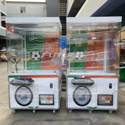 Wholesale Children Toy Claw Machine Coin Operated Doll Soccer Claw Vending Machines Soccer Catcher with Bill Acceptor
