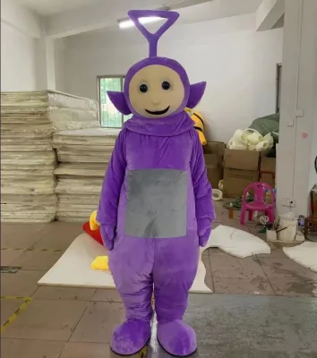 Cute Custom Made Gingerbread Man Mascot Costume for Adults Eco-Friendly Fur Plush 160-200cm Tall 3-Year Warranty for Events