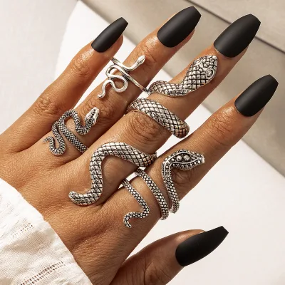 4Pcs/Set Hot Sale Snake Rings Gothic Vintage Stainless Steel Punk Rock Style Fashion Open Resizable  Finger  Rings