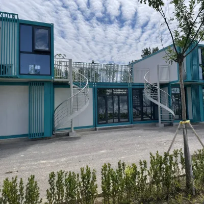 Customized Cheap Flat Pack Container House Prefab Easily Installation 20ft 40ft Industrial Design Modular Homes for Hotel Villa
